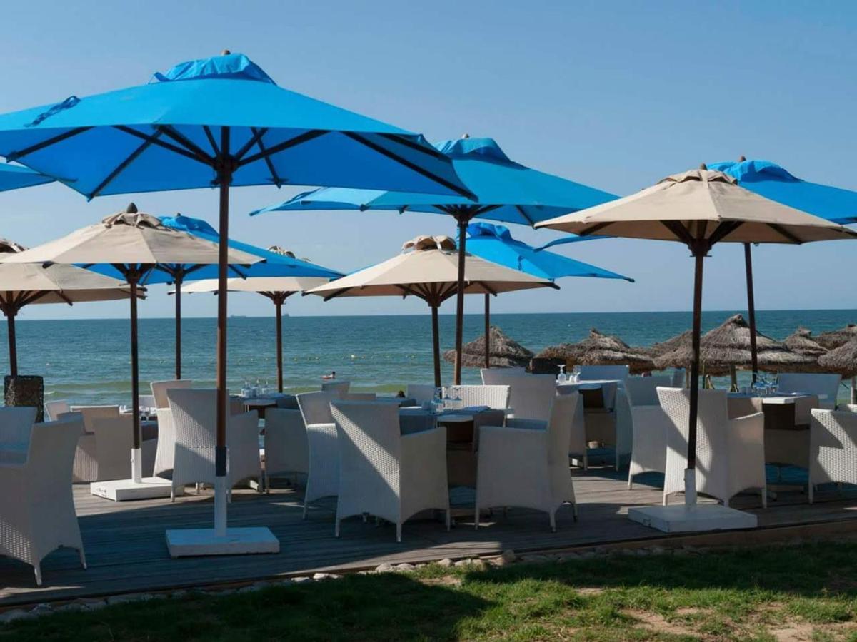 Royal Thalassa Monastir Exterior foto The beach at the Hotel de la Plage